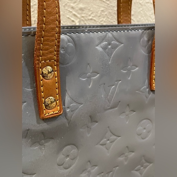 Louis Vuitton Monogram Vernis Reade MM Handbag - Picture 3 of 14
